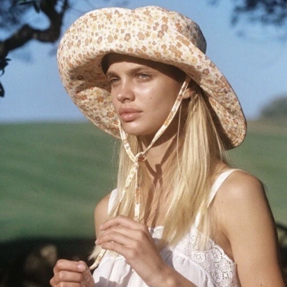Lack Of Color Peach Blooms Floral Hat